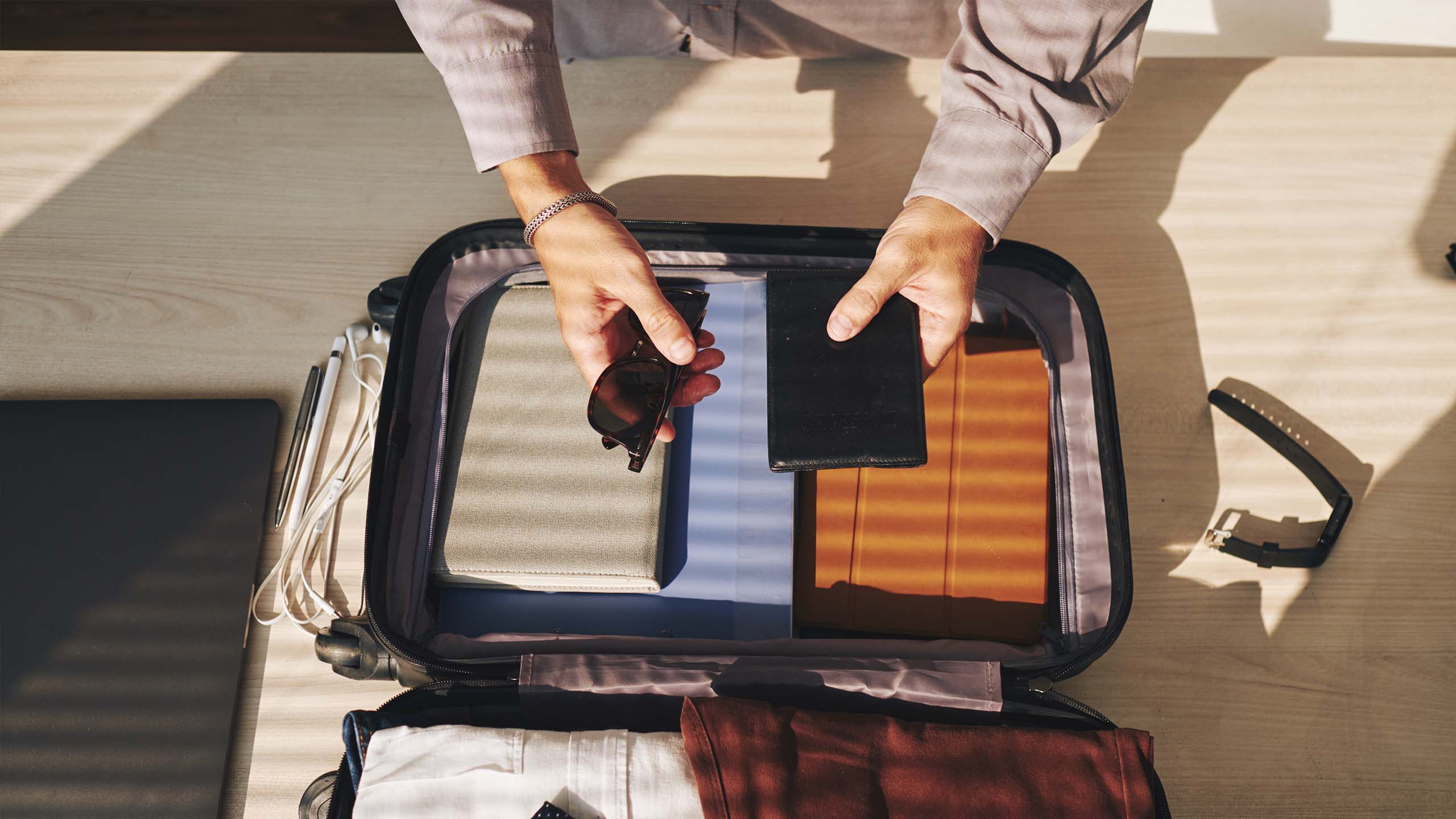 how-to-select-a-bag-for-traveling-travelular